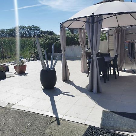 Petit Coin De Detente Seyresse Exterior foto